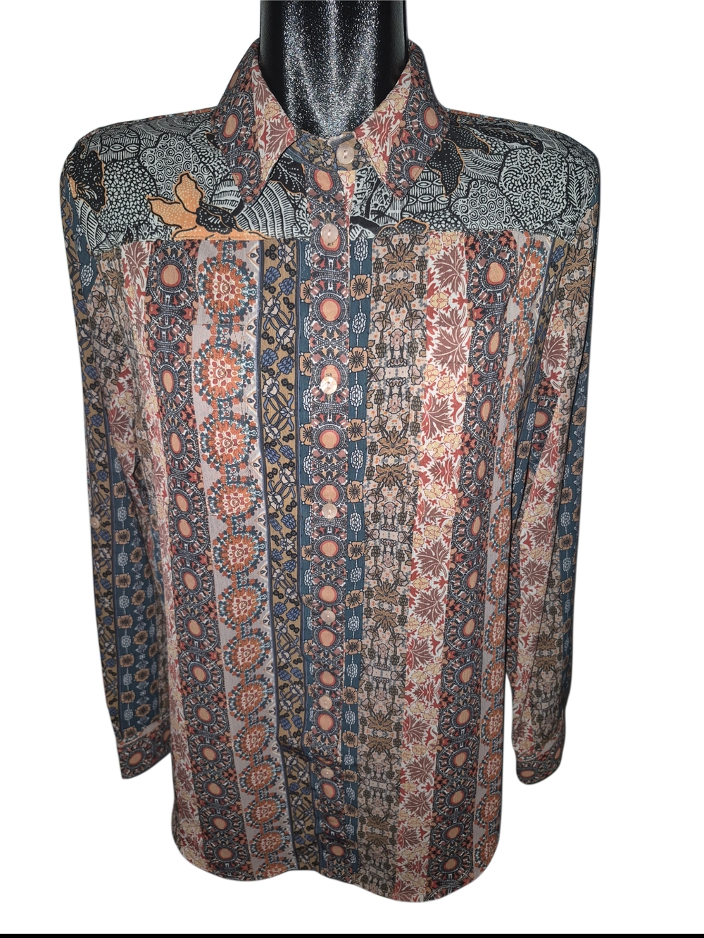 Charlie B Women's Multi-Color Patterned Button-Up Shirt Size M